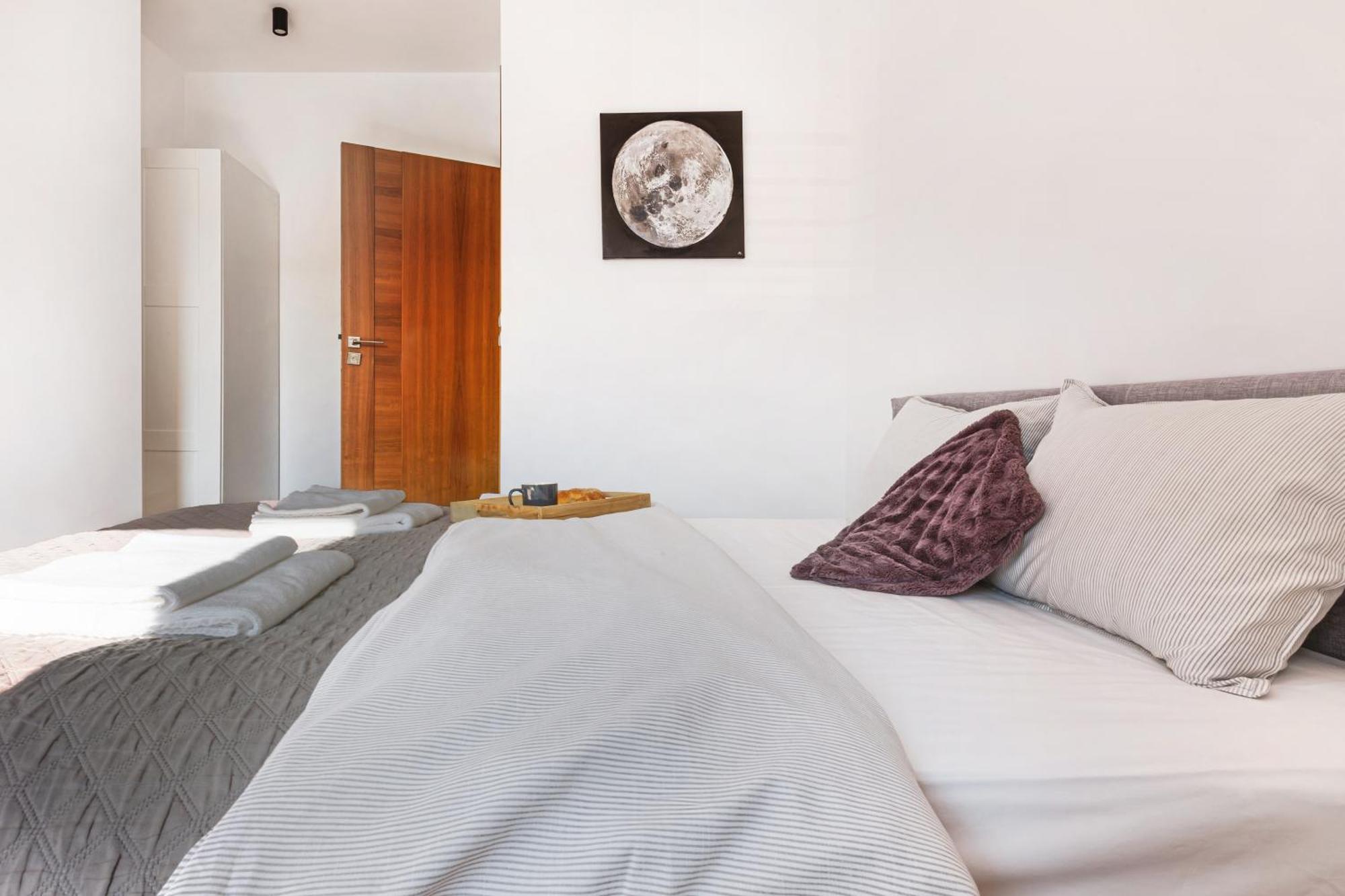 Apartament Z Jacuzzi Parking Balkon 2 Sypialnie วรอตซวาฟ ภายนอก รูปภาพ