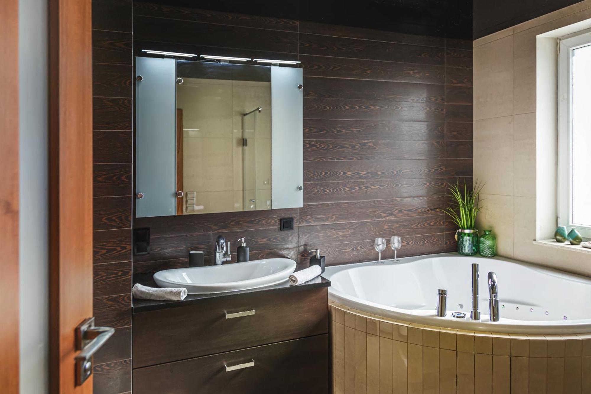 Apartament Z Jacuzzi Parking Balkon 2 Sypialnie วรอตซวาฟ ภายนอก รูปภาพ