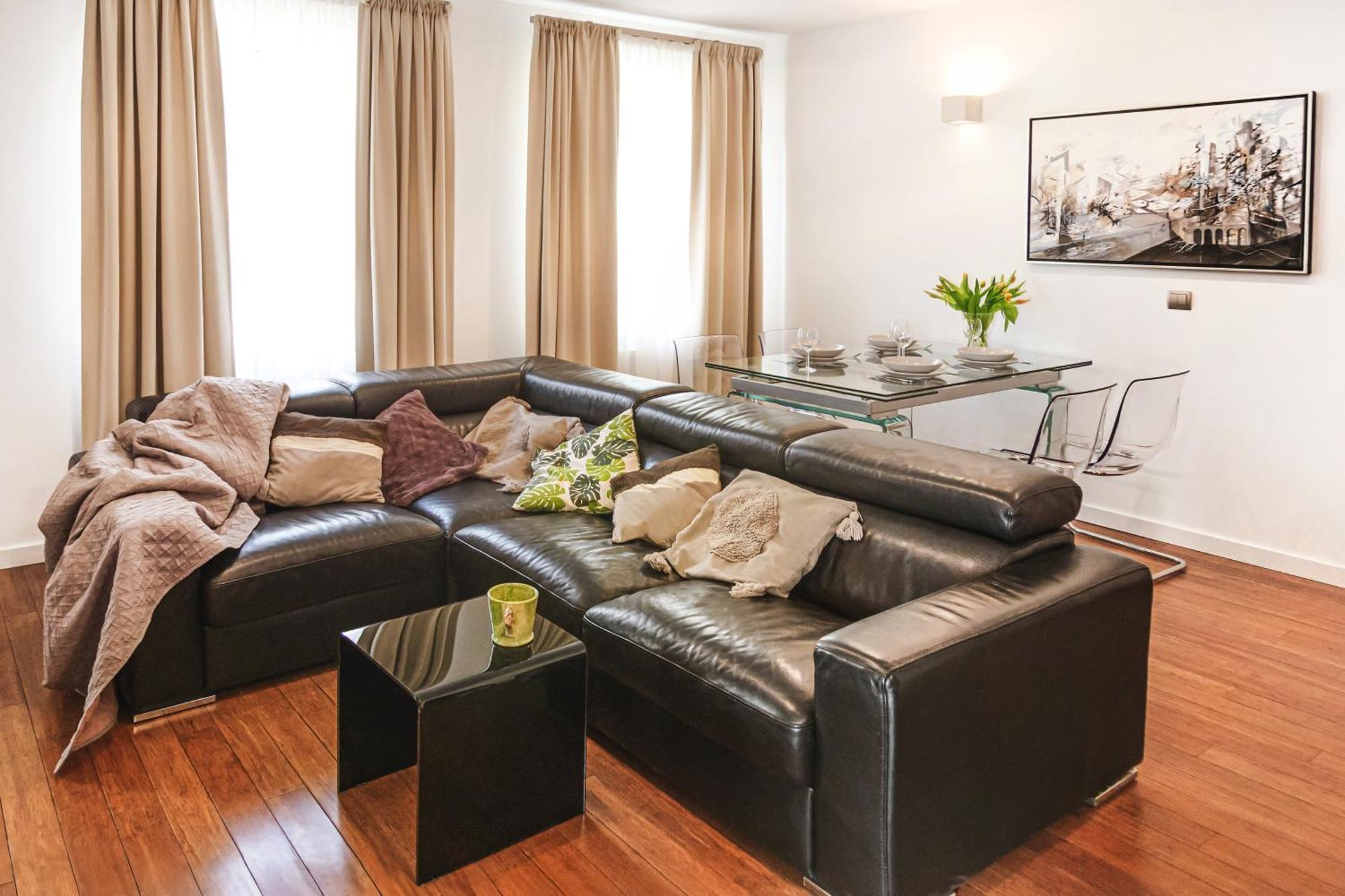 Apartament Z Jacuzzi Parking Balkon 2 Sypialnie วรอตซวาฟ ภายนอก รูปภาพ