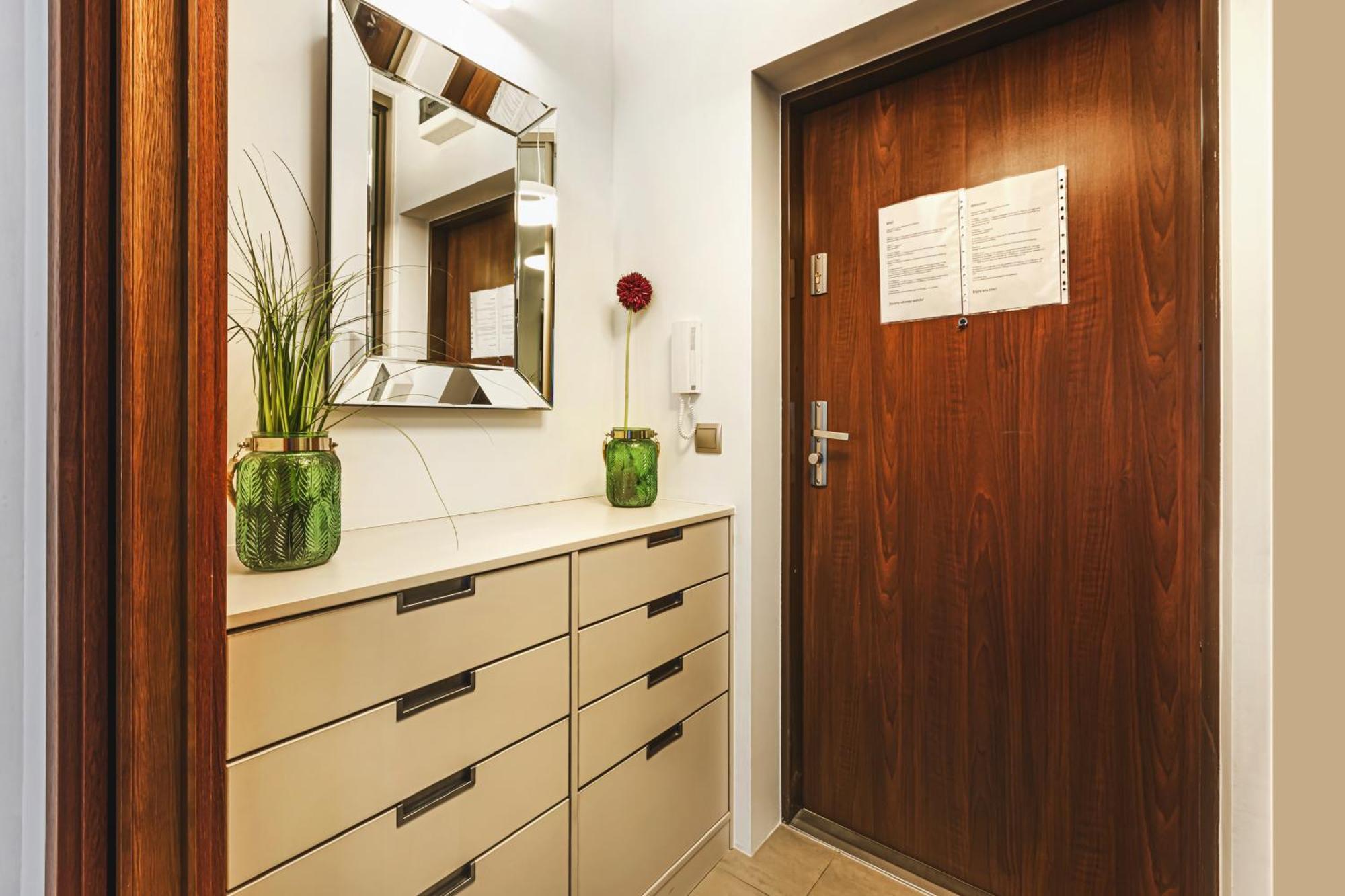 Apartament Z Jacuzzi Parking Balkon 2 Sypialnie วรอตซวาฟ ภายนอก รูปภาพ